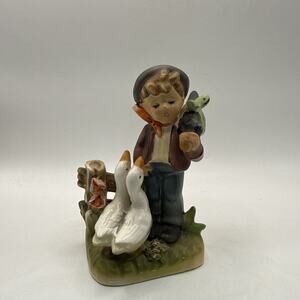 DESIGNER ERICH STAUFFER LIFE ON THE FARM 55/154 VINTAGE BOY CERAMIC FIGURE *